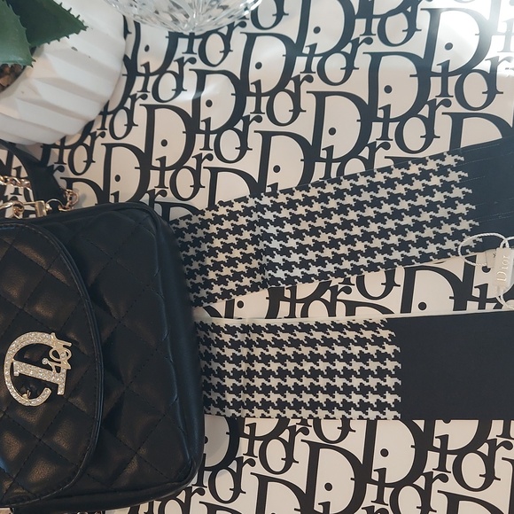 Dior Authentic 100% Silk Twilly with unbranded Beltbag and Chain - Picture 12 of 16